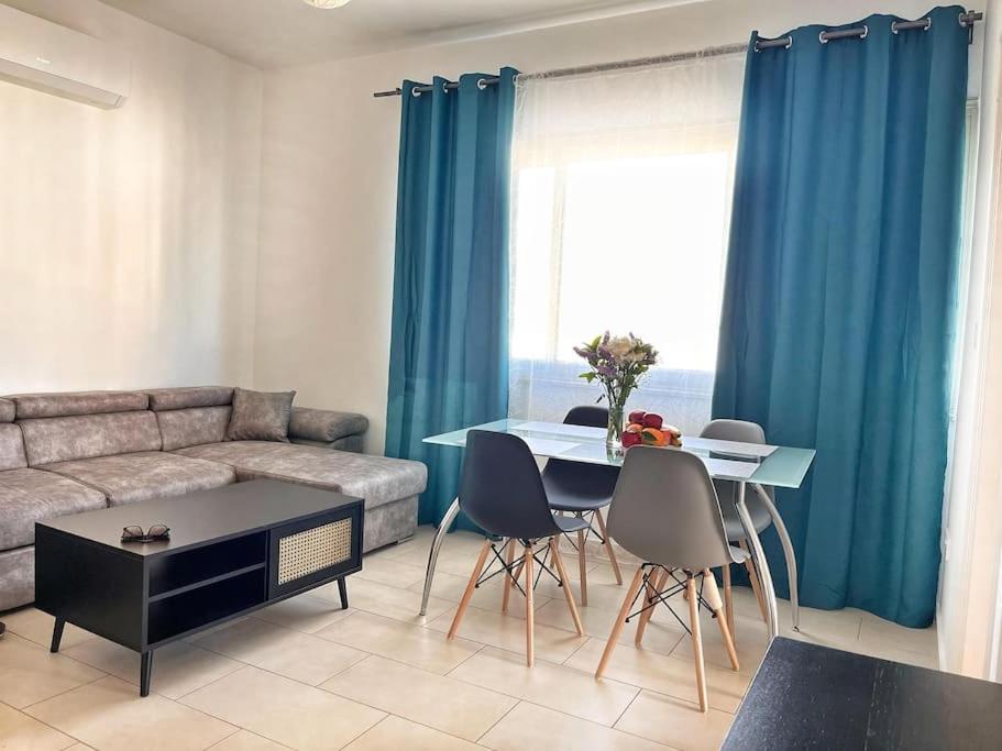 Teo Apartment Paphos Extérieur photo