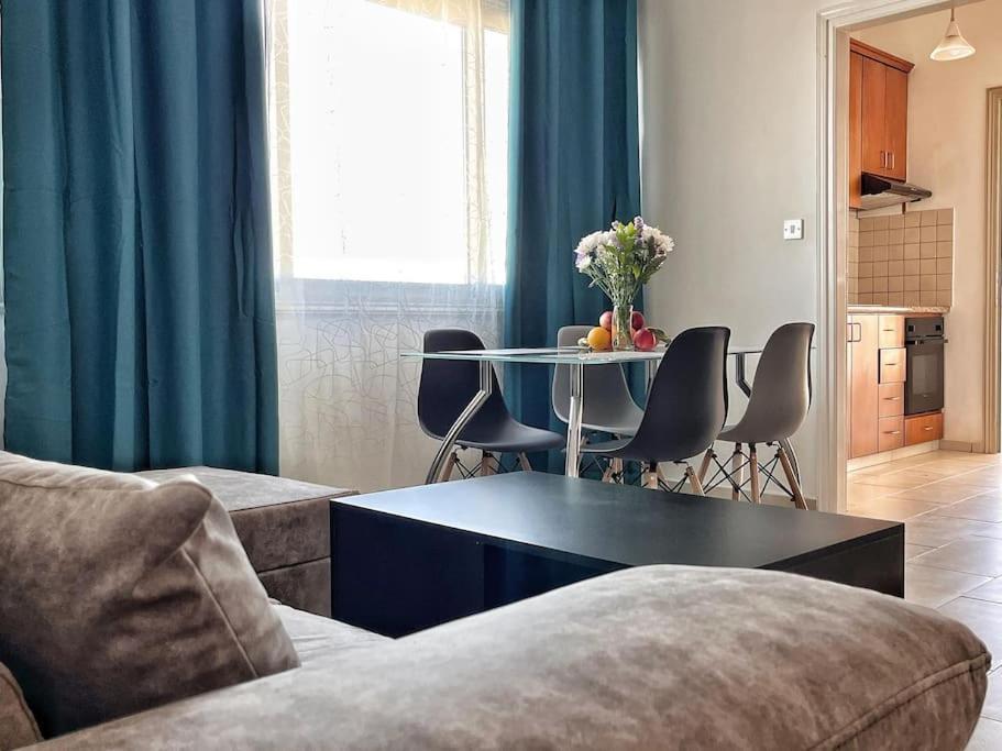 Teo Apartment Paphos Extérieur photo