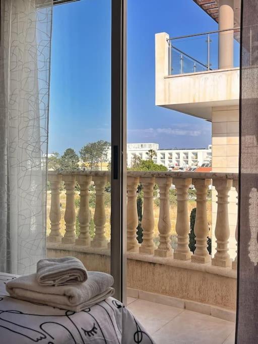 Teo Apartment Paphos Extérieur photo