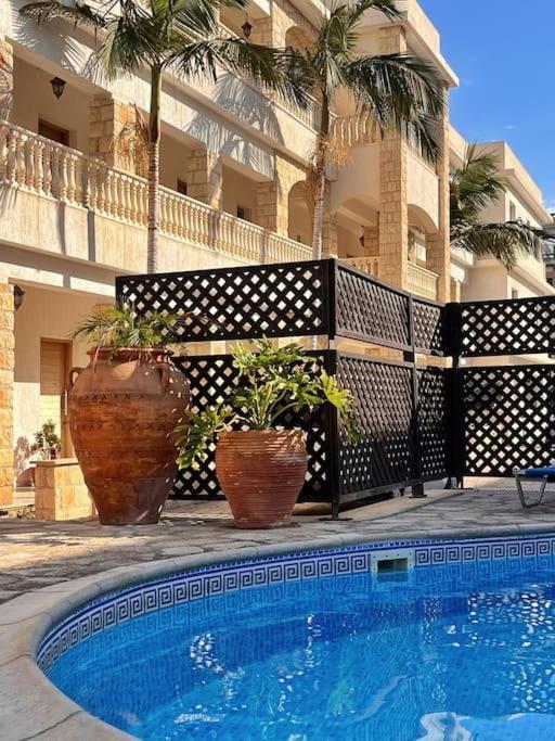 Teo Apartment Paphos Extérieur photo
